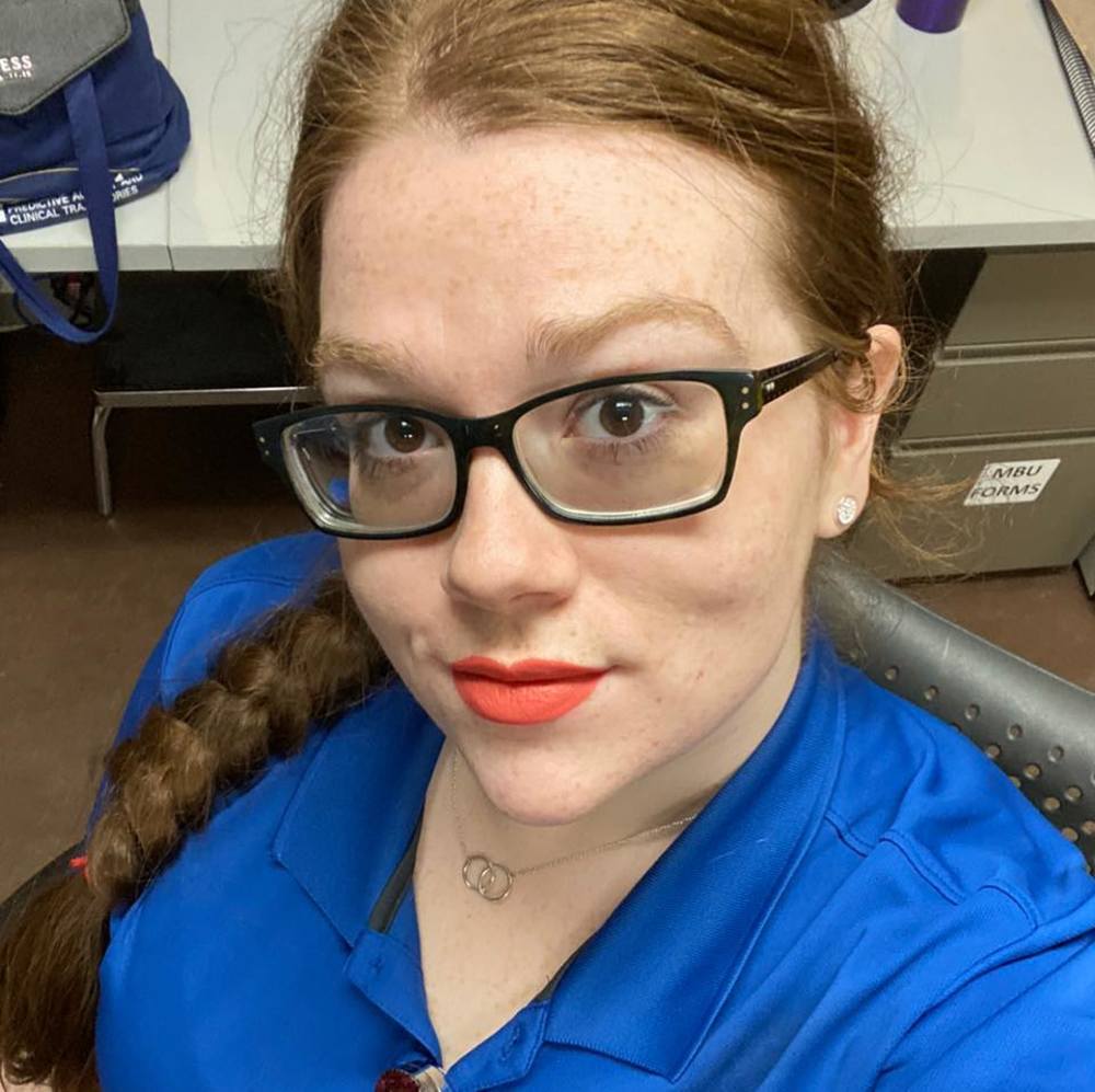 Meet your Posher, Elizabeth
